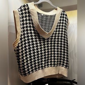 Tan and Black Oversize Sweater Vest